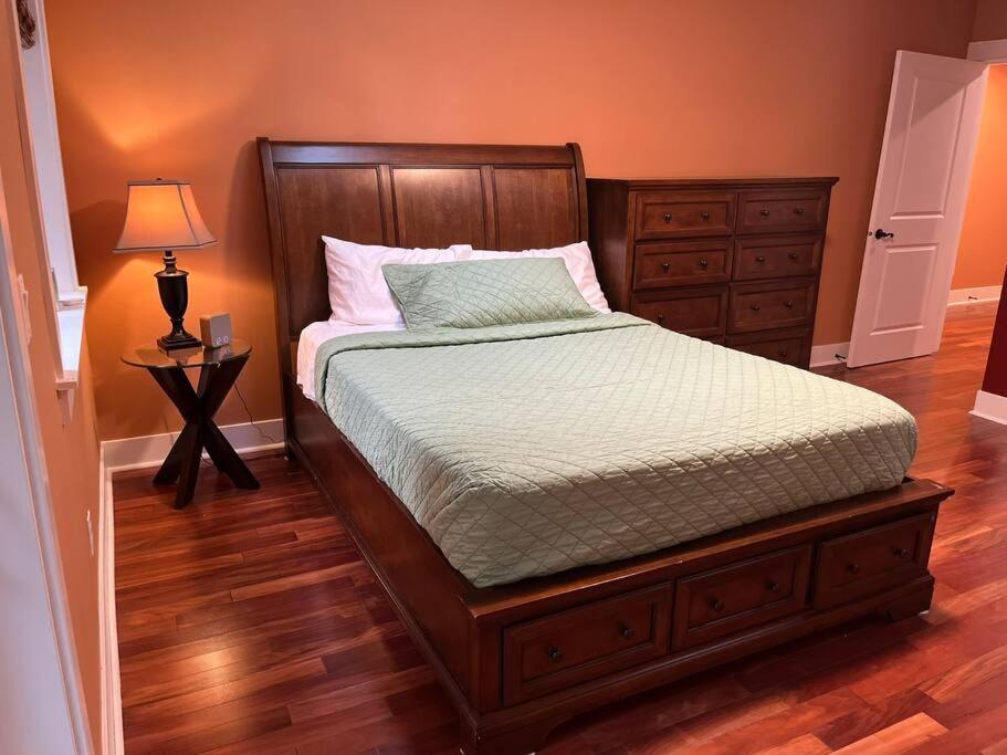 Serene Oasis Getaway With Sauna And A Swim Spa. Holiday home Portland